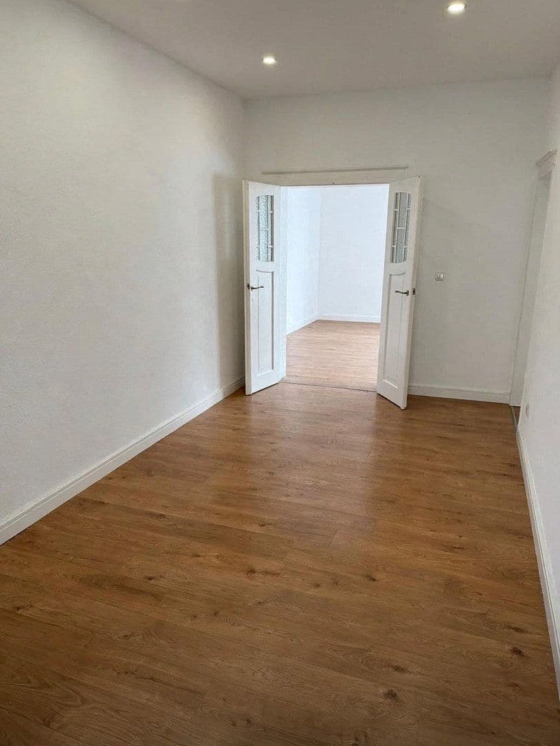 Prenájom bytu 4-izbový 112 m², Paul-Seydel-Str. 20, Limbach-Oberfrohna, Sasko Prenájom bytu 4-izbový 112 m², Paul-Seydel-Str. 20, Limbach-Oberfrohna, Sasko