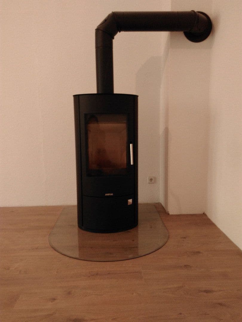 Prenájom bytu 4-izbový 112 m², Paul-Seydel-Str. 20, Limbach-Oberfrohna, Sasko Prenájom bytu 4-izbový 112 m², Paul-Seydel-Str. 20, Limbach-Oberfrohna, Sasko
