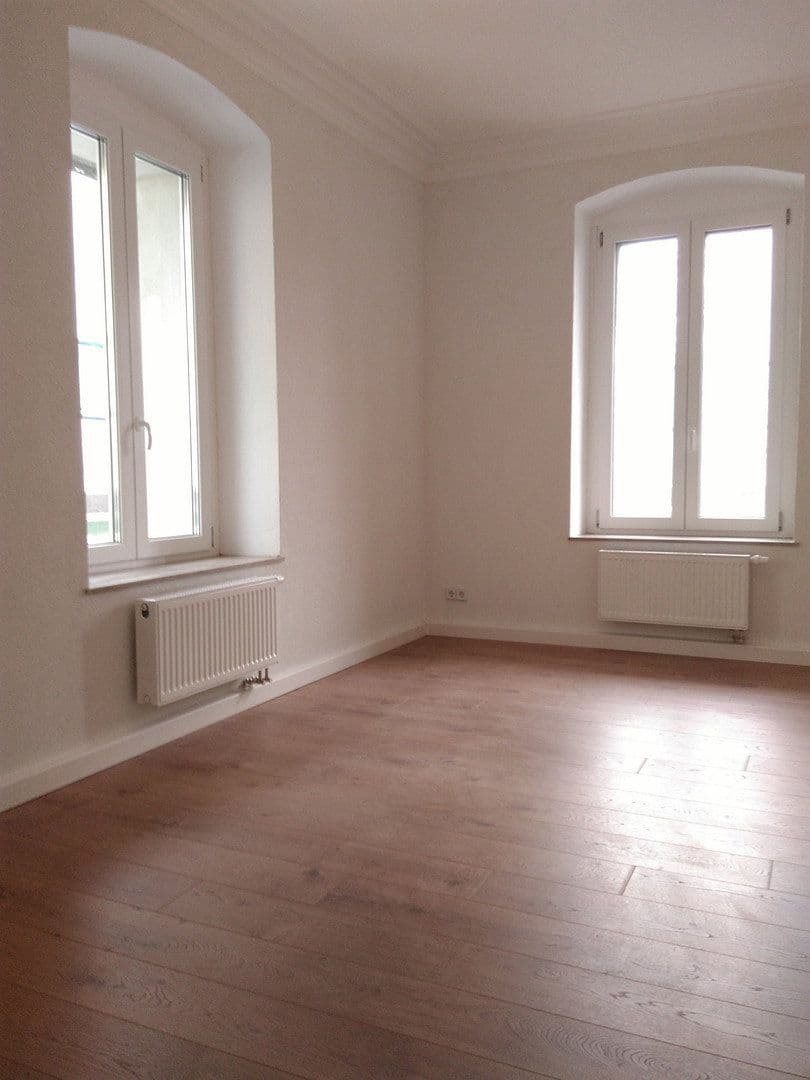 Prenájom bytu 4-izbový 112 m², Paul-Seydel-Str. 20, Limbach-Oberfrohna, Sasko Prenájom bytu 4-izbový 112 m², Paul-Seydel-Str. 20, Limbach-Oberfrohna, Sasko