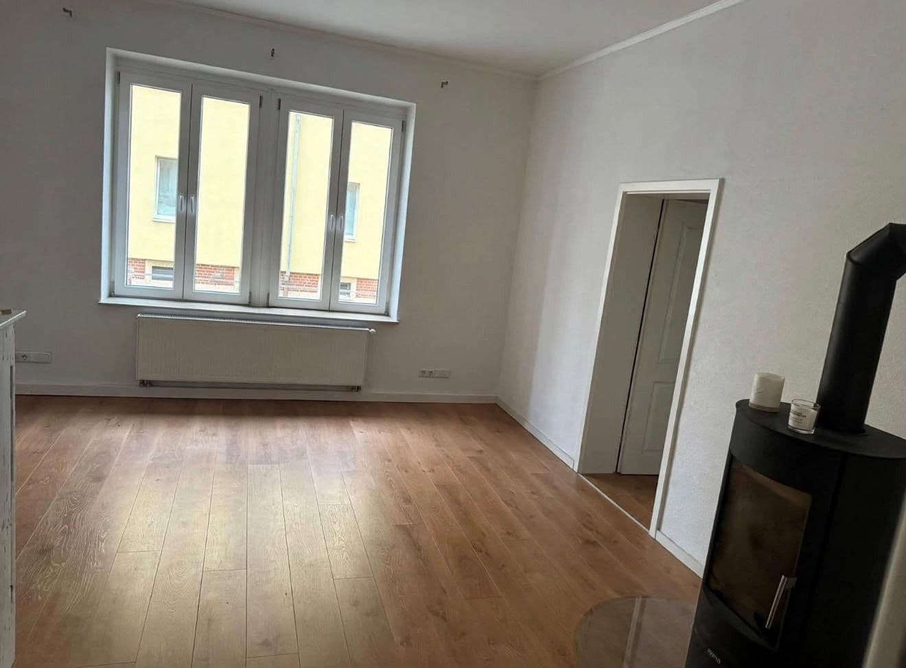 Prenájom bytu 4-izbový 112 m², Paul-Seydel-Str. 20, Limbach-Oberfrohna, Sasko Prenájom bytu 4-izbový 112 m², Paul-Seydel-Str. 20, Limbach-Oberfrohna, Sasko