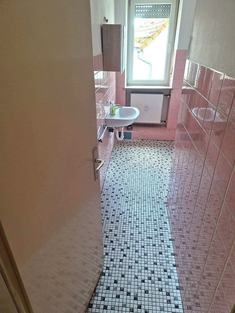Prenájom bytu 2-izbový 65 m², Nürnberger Straße 13, Schnaittach, Bavorsko Prenájom bytu 2-izbový 65 m², Nürnberger Straße 13, Schnaittach, Bavorsko