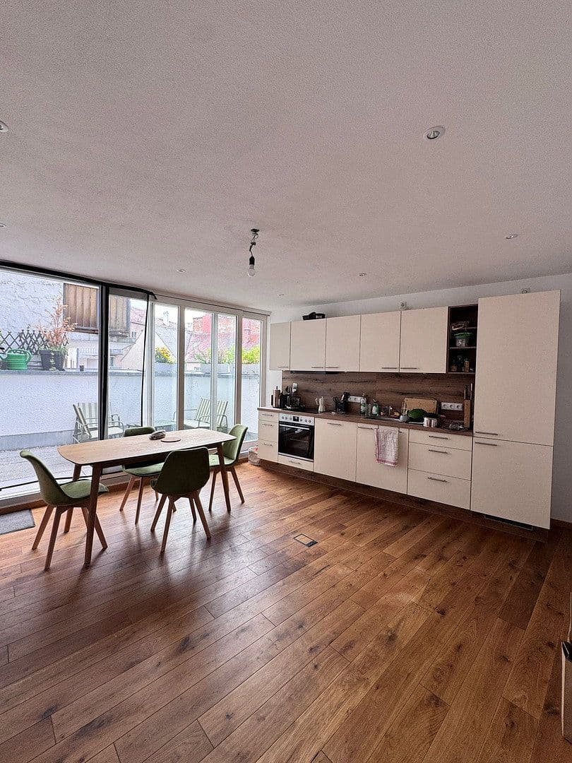 Prenájom bytu 76 m², Predigerberg 14, Augsburg, Bavorsko Prenájom bytu 76 m², Predigerberg 14, Augsburg, Bavorsko