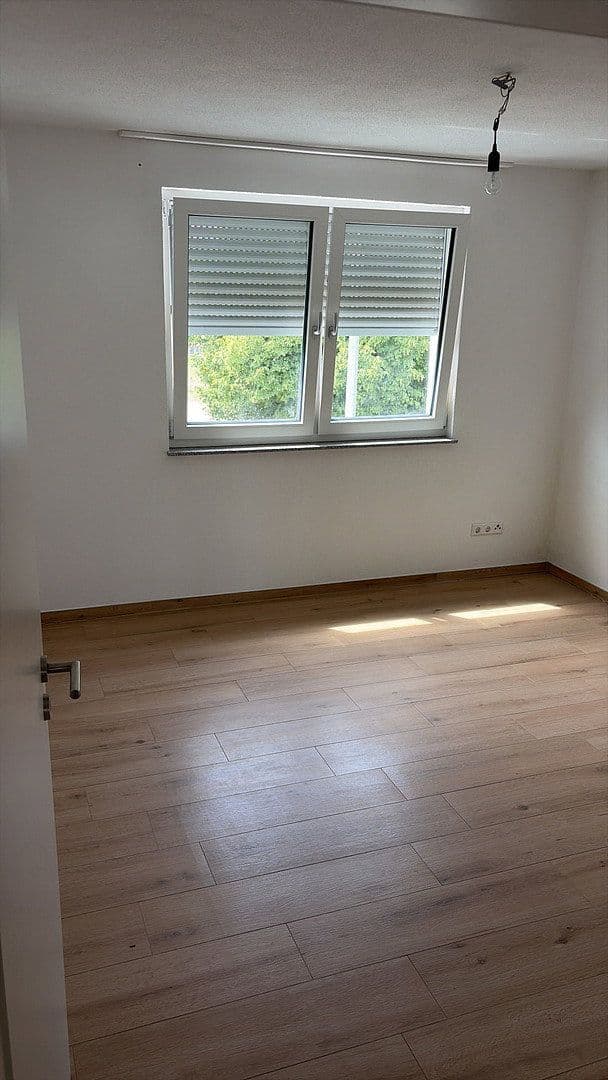 Prenájom bytu 3-izbový 79 m², Schillerstraße 32, Eislingen/Fils, Bádensko-Wurttembersko Prenájom bytu 3-izbový 79 m², Schillerstraße 32, Eislingen/Fils, Bádensko-Wurttembersko