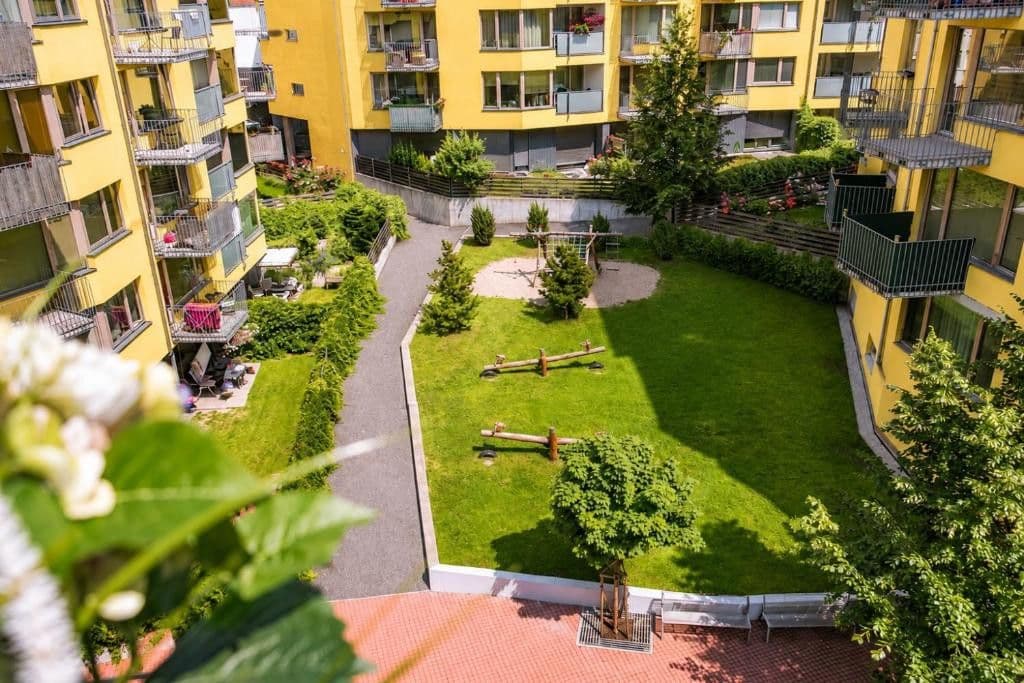 Prenájom bytu 1-izbový 46 m², Jeseniova, Praha, Praha Prenájom bytu 1-izbový 46 m², Jeseniova, Praha, Praha