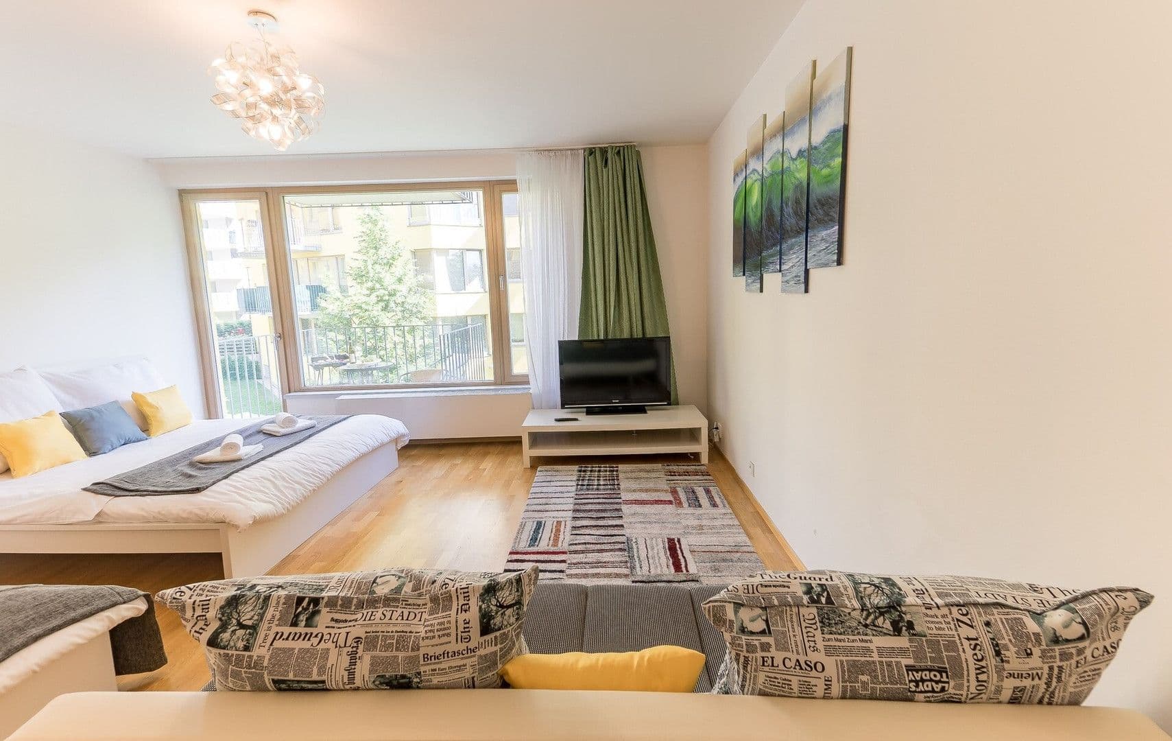 Prenájom bytu 1-izbový 46 m², Jeseniova, Praha, Praha Prenájom bytu 1-izbový 46 m², Jeseniova, Praha, Praha