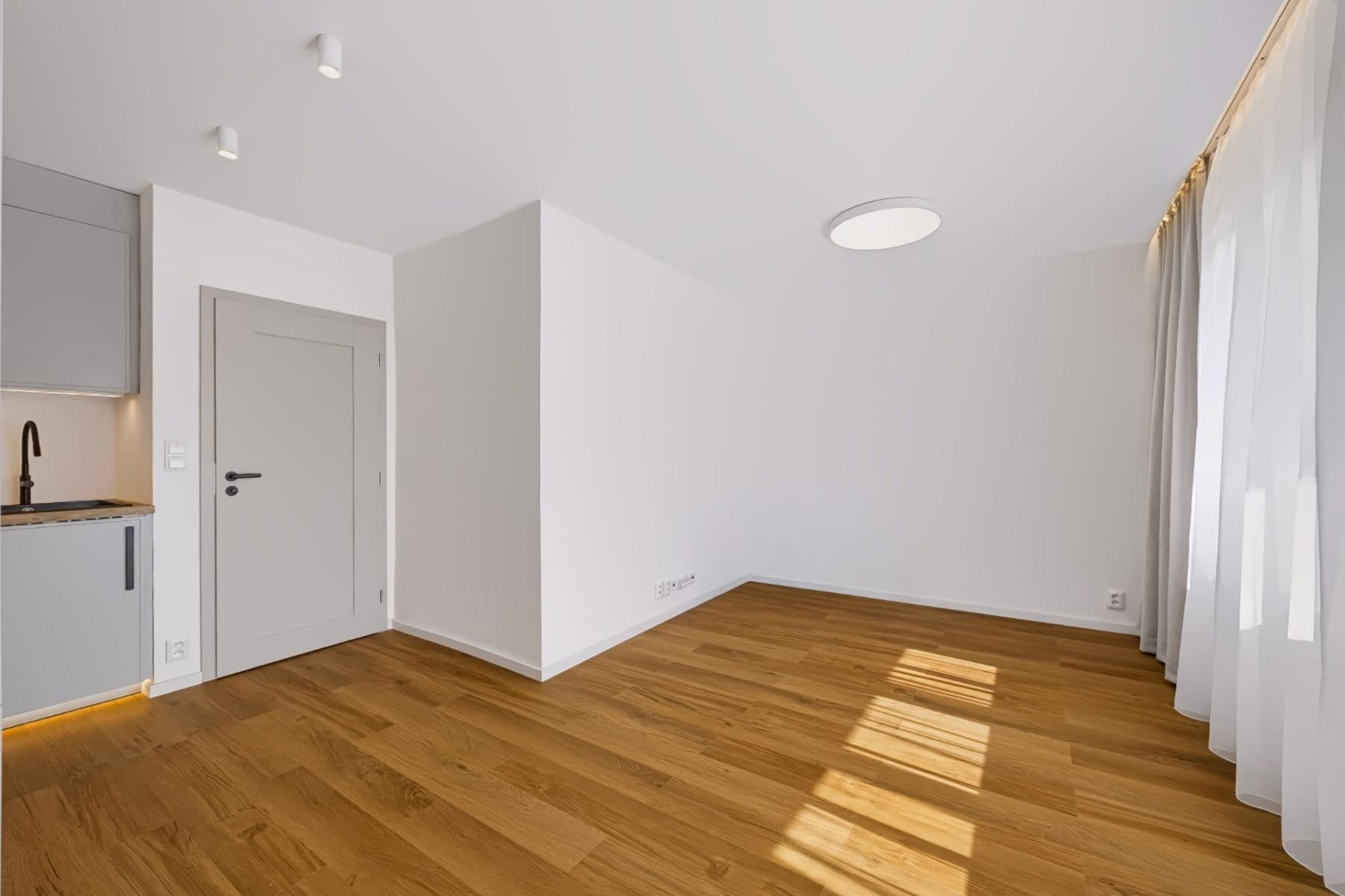 Predaj bytu 4-izbový 78 m², Hlavní, Praha, Praha Predaj bytu 4-izbový 78 m², Hlavní, Praha, Praha