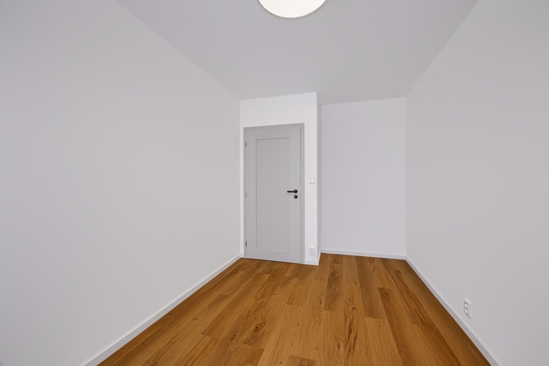 Predaj bytu 4-izbový 78 m², Hlavní, Praha, Praha Predaj bytu 4-izbový 78 m², Hlavní, Praha, Praha