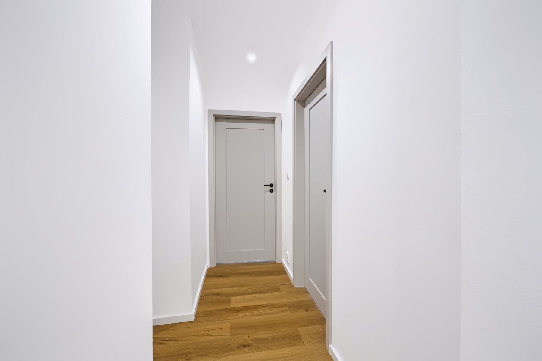 Predaj bytu 4-izbový 78 m², Hlavní, Praha, Praha Predaj bytu 4-izbový 78 m², Hlavní, Praha, Praha