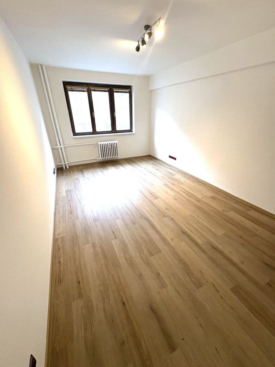 Predaj bytu 1-izbový 40 m², Sokolská, Praha, Praha Predaj bytu 1-izbový 40 m², Sokolská, Praha, Praha