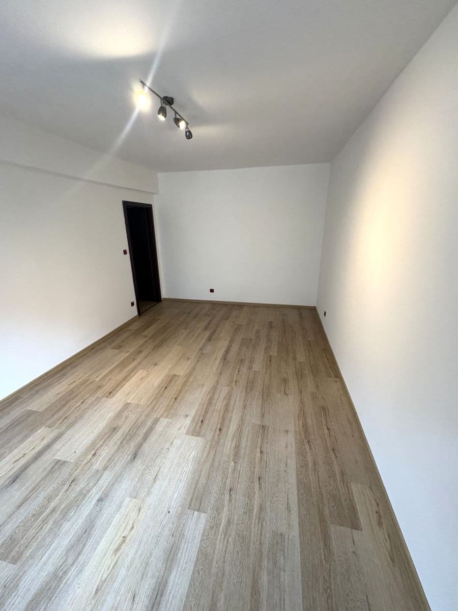 Predaj bytu 1-izbový 40 m², Sokolská, Praha, Praha Predaj bytu 1-izbový 40 m², Sokolská, Praha, Praha