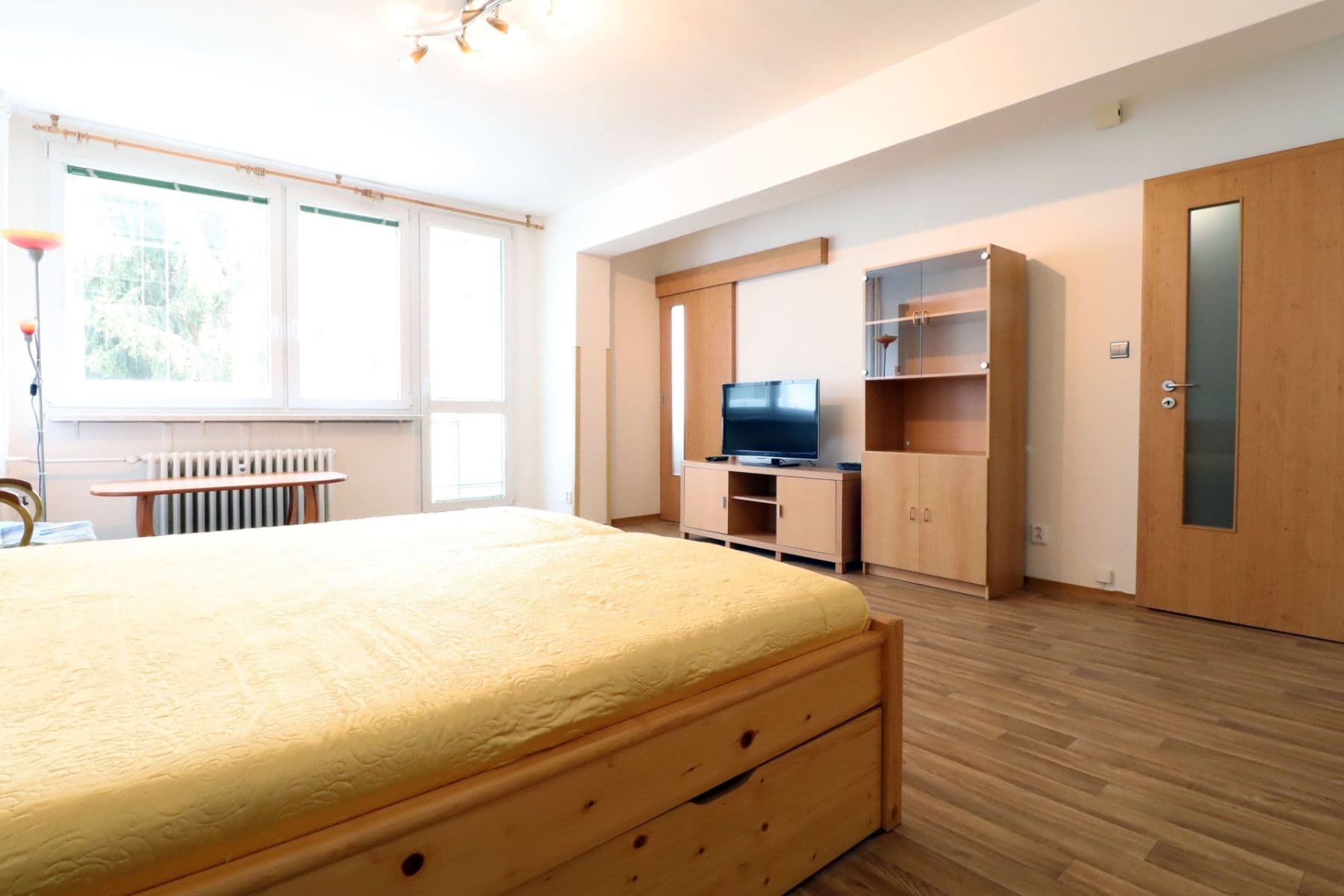 Prenájom bytu 1-izbový 44 m², Jana Švermy, Benešov, Středočeský kraj Prenájom bytu 1-izbový 44 m², Jana Švermy, Benešov, Středočeský kraj