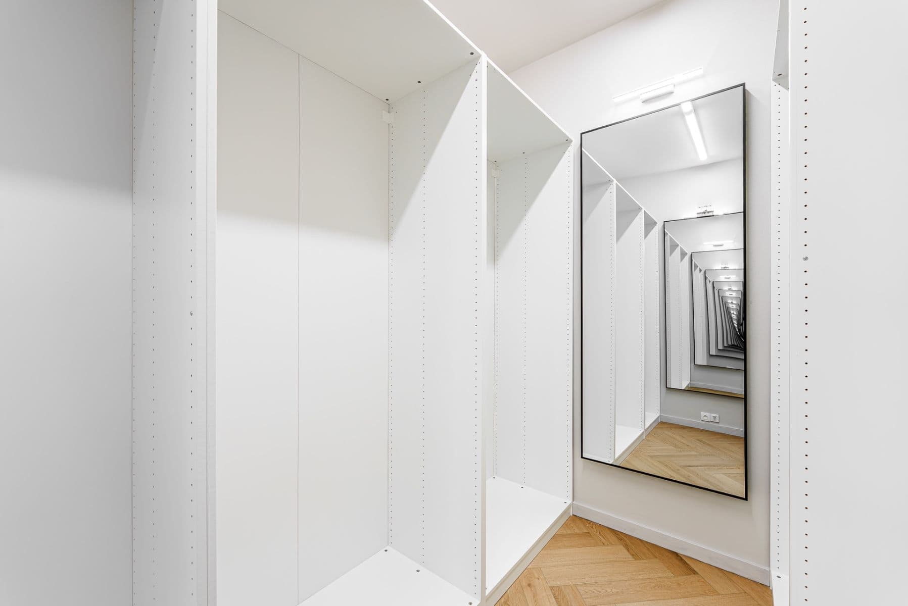 Predaj bytu 3-izbový 76 m², Ke Koulce, Praha, Praha Predaj bytu 3-izbový 76 m², Ke Koulce, Praha, Praha