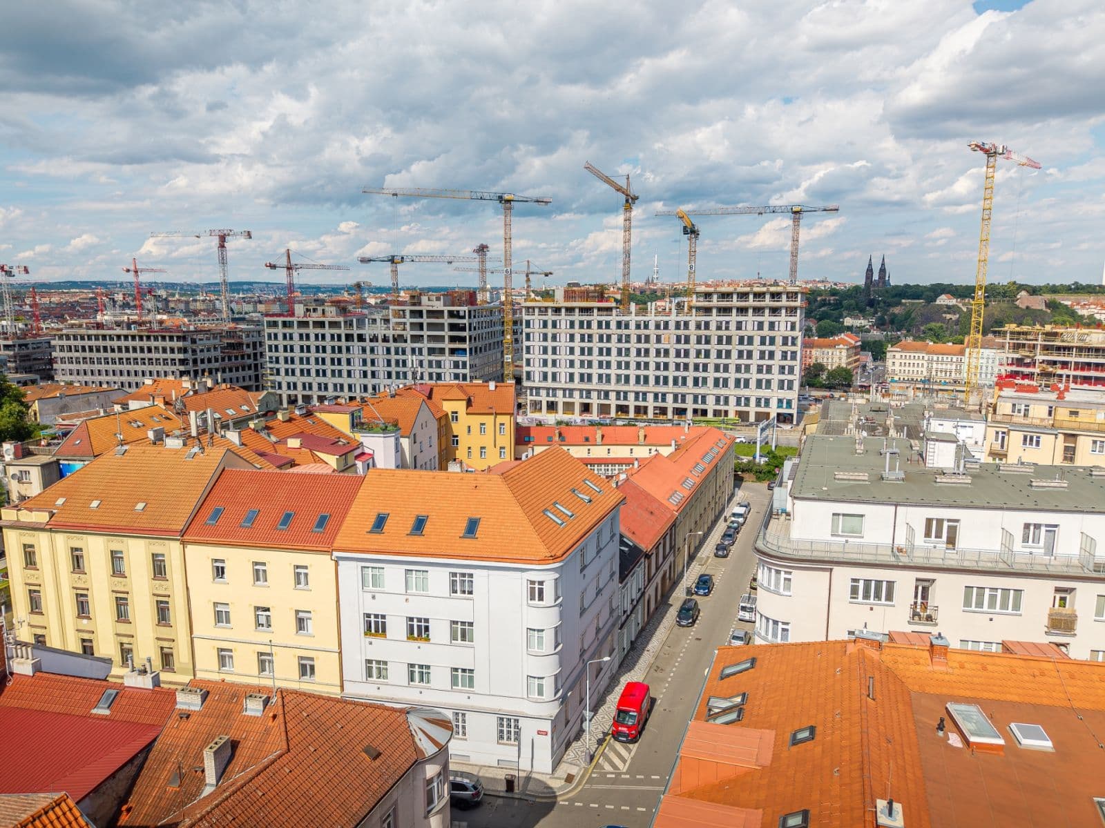 Predaj bytu 3-izbový 76 m², Ke Koulce, Praha, Praha Predaj bytu 3-izbový 76 m², Ke Koulce, Praha, Praha