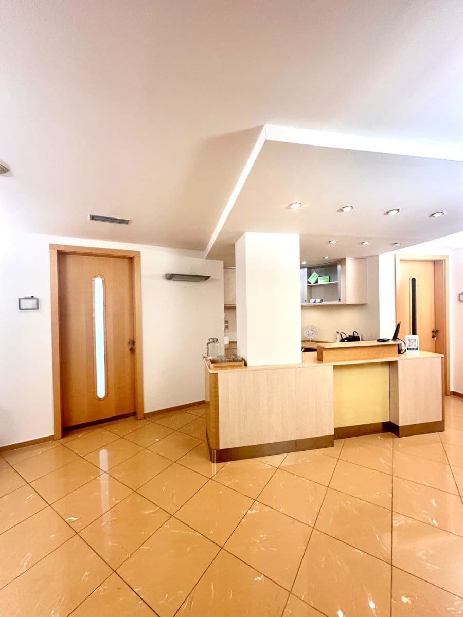 Prenájom nebytového priestoru 20 m², Filmařská, Praha, Praha Prenájom nebytového priestoru 20 m², Filmařská, Praha, Praha