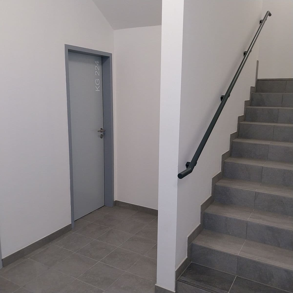 Prenájom nebytového priestoru 8 m², Stočesova, Praha, Praha Prenájom nebytového priestoru 8 m², Stočesova, Praha, Praha