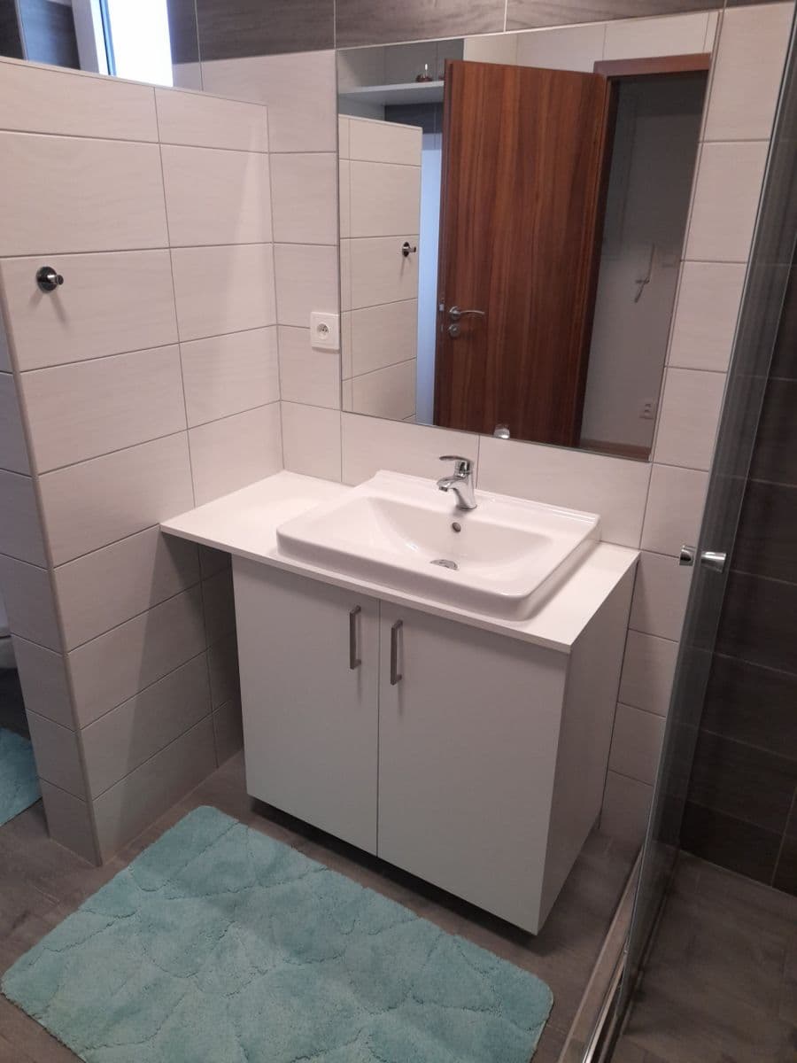 Prenájom bytu 1-izbový 40 m², Lovčičky, Jihomoravský kraj Prenájom bytu 1-izbový 40 m², Lovčičky, Jihomoravský kraj