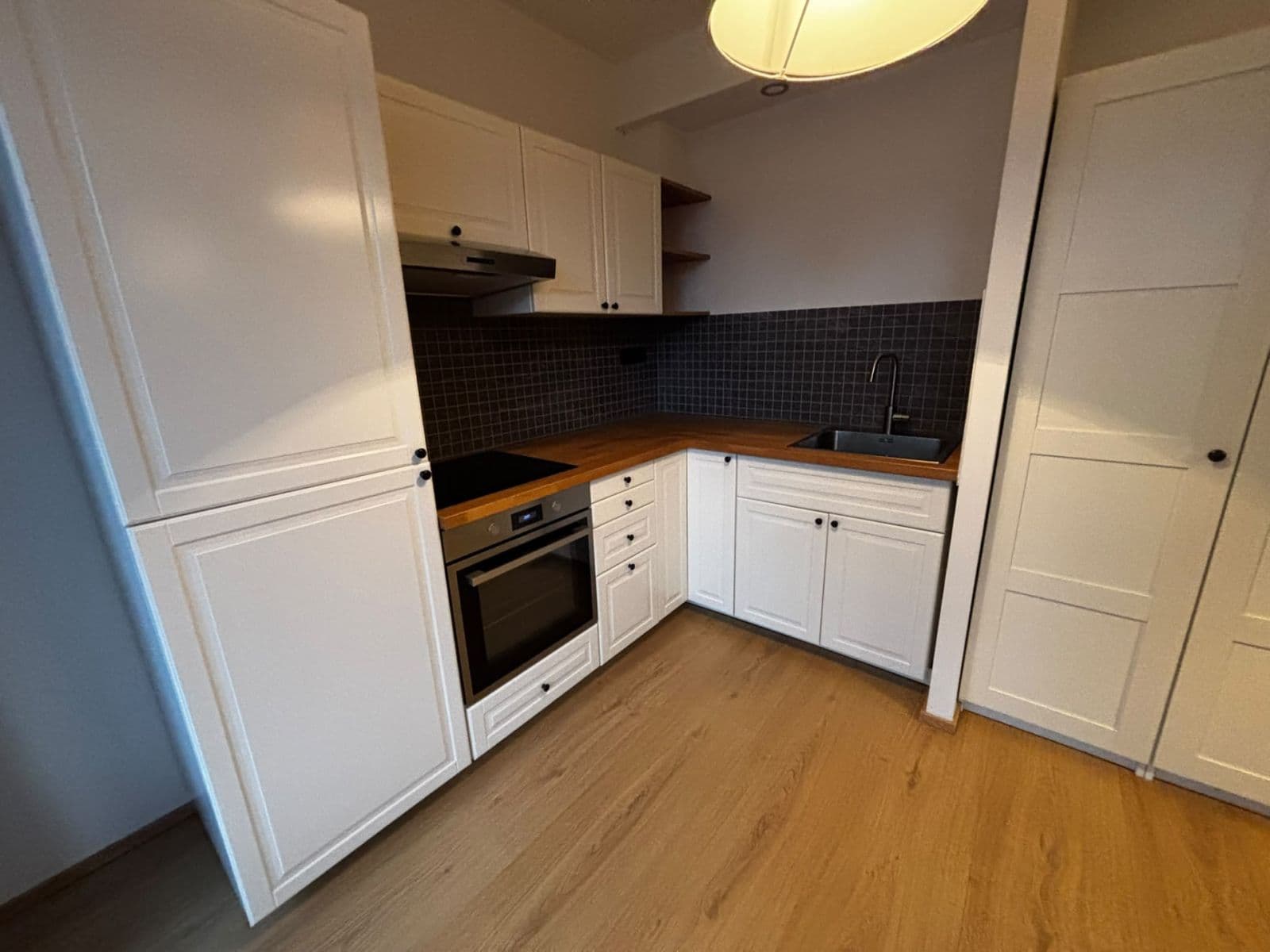 Prenájom bytu 1-izbový 34 m², Thomasova, Praha, Praha Prenájom bytu 1-izbový 34 m², Thomasova, Praha, Praha