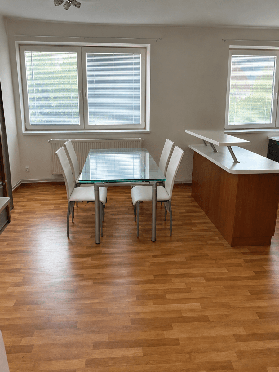 Prenájom bytu 2-izbový 42 m², U Dráhy, Podivín, Jihomoravský kraj Prenájom bytu 2-izbový 42 m², U Dráhy, Podivín, Jihomoravský kraj