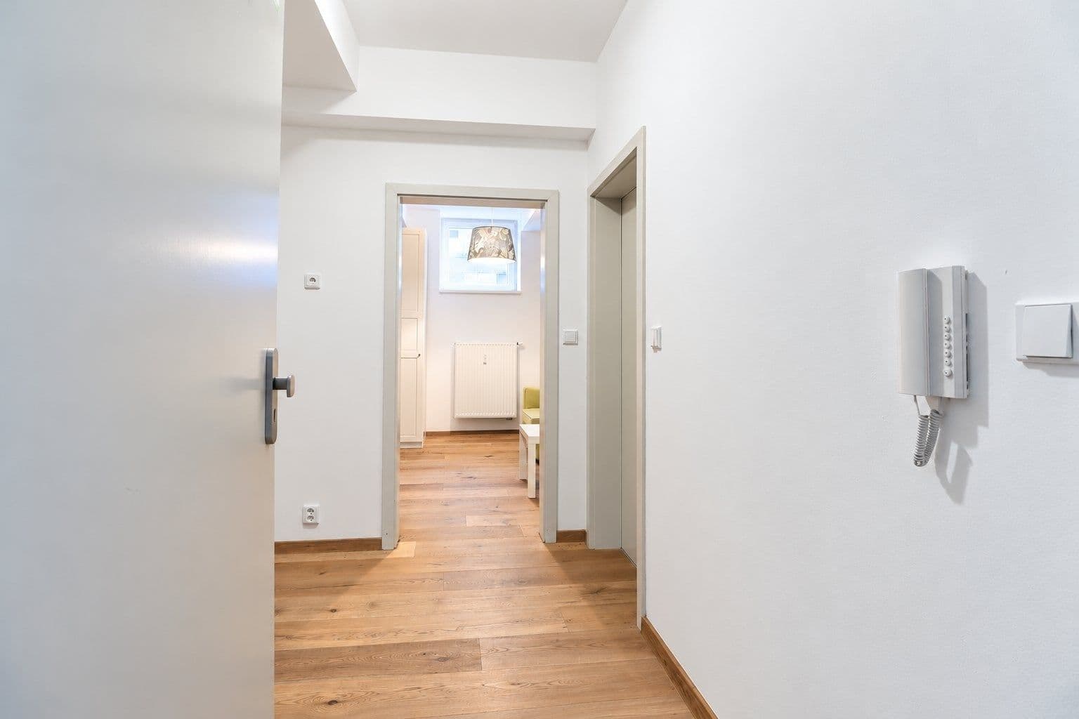 Prenájom bytu 1-izbový 22 m², Velvarská, Praha, Praha Prenájom bytu 1-izbový 22 m², Velvarská, Praha, Praha