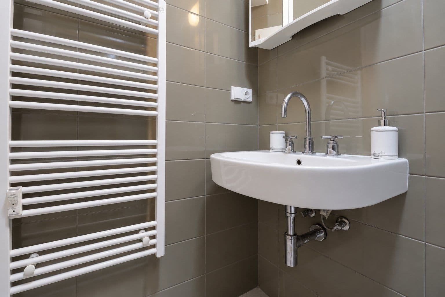 Prenájom bytu 1-izbový 22 m², Velvarská, Praha, Praha Prenájom bytu 1-izbový 22 m², Velvarská, Praha, Praha