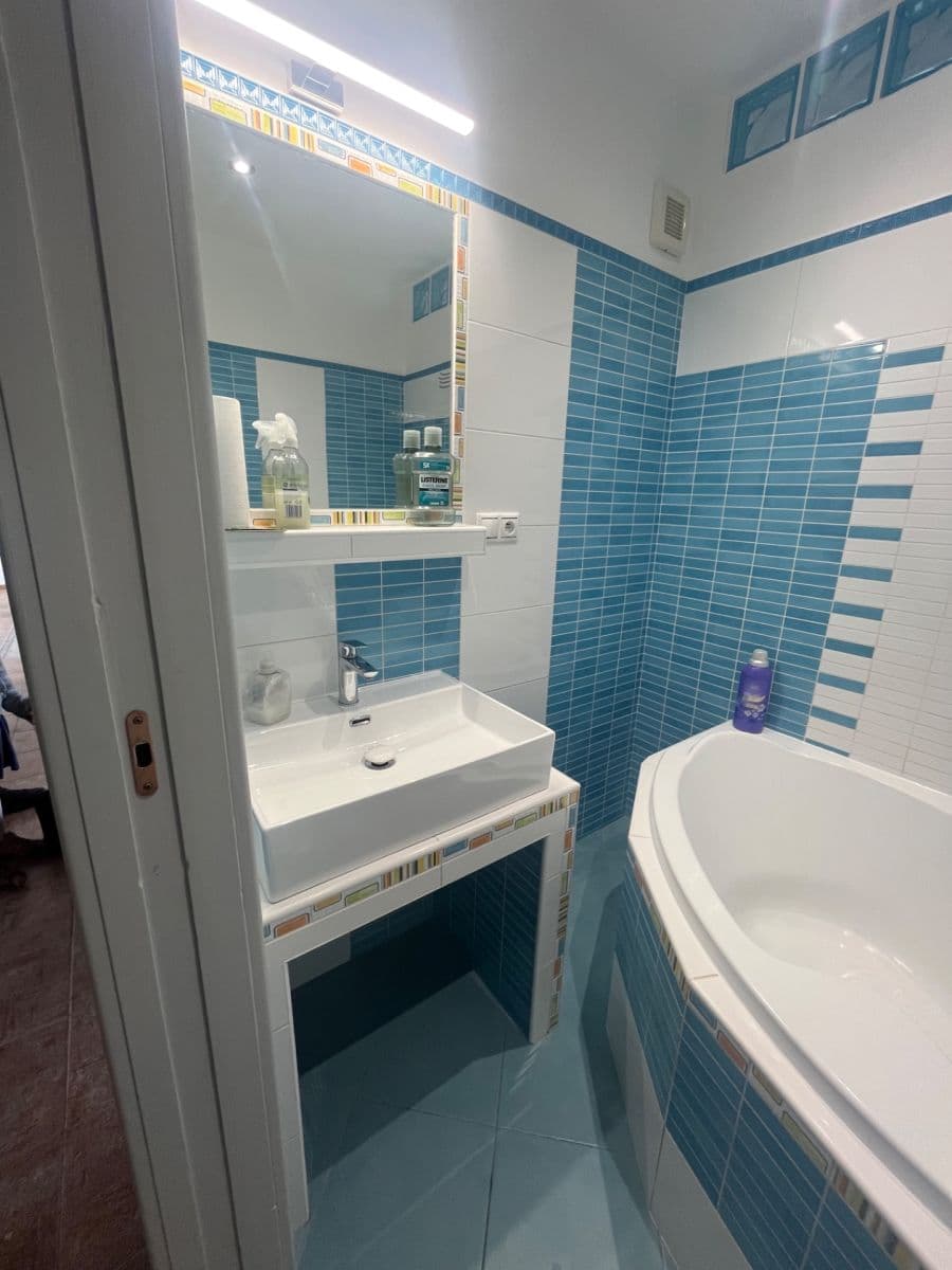 Prenájom bytu 4-izbový 85 m², Krškova, Praha, Praha Prenájom bytu 4-izbový 85 m², Krškova, Praha, Praha