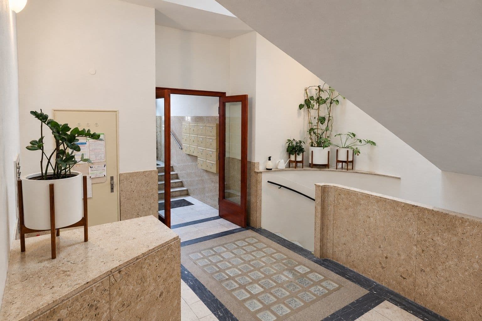 Prenájom bytu 1-izbový 30 m², Na Klikovce, Praha, Praha Prenájom bytu 1-izbový 30 m², Na Klikovce, Praha, Praha