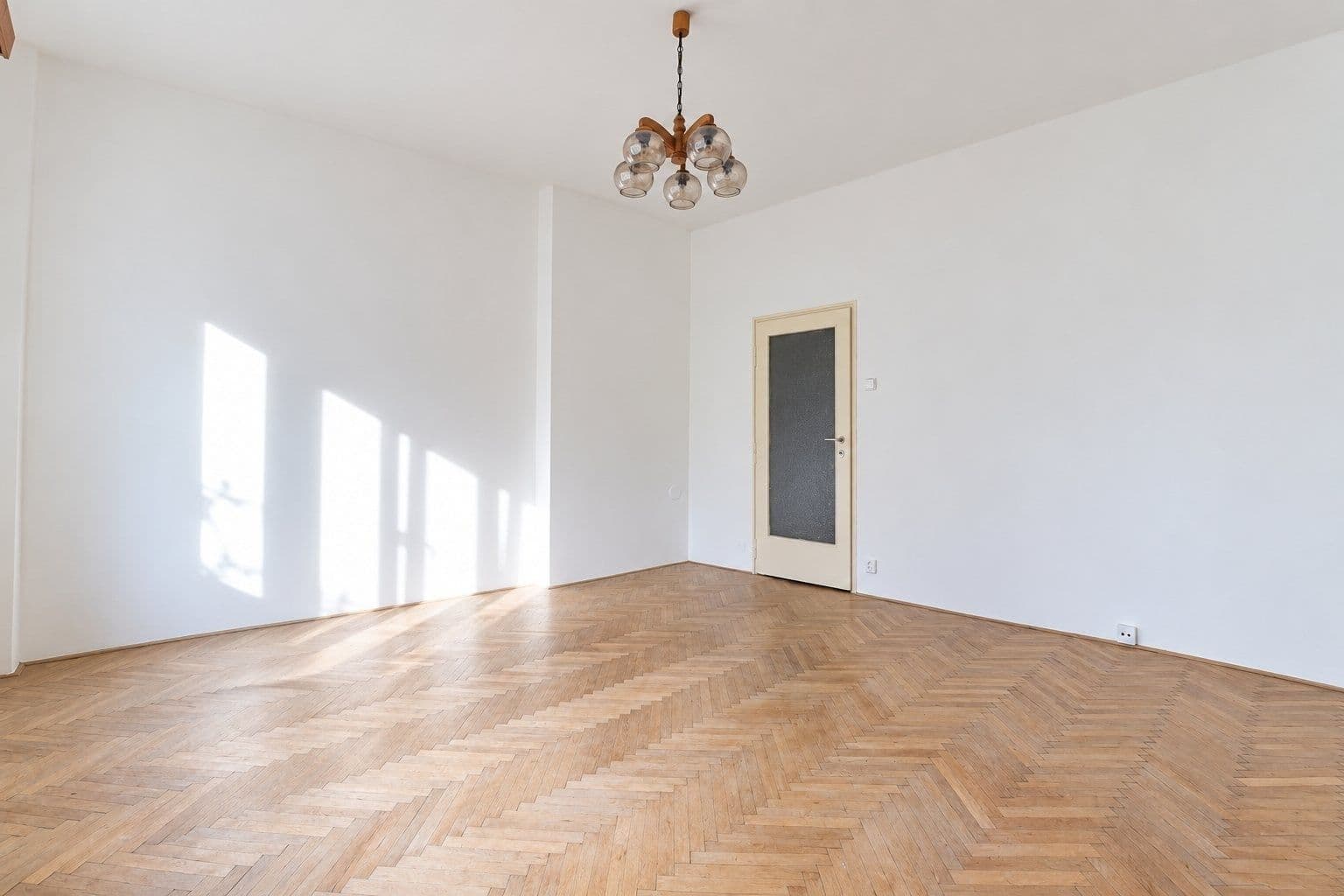 Prenájom bytu 1-izbový 30 m², Na Klikovce, Praha, Praha Prenájom bytu 1-izbový 30 m², Na Klikovce, Praha, Praha
