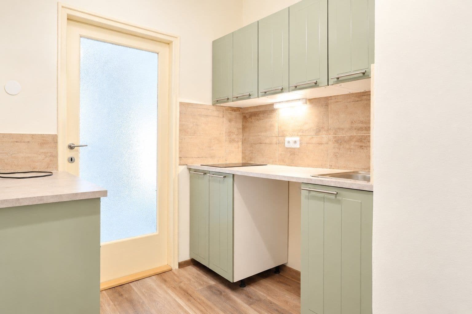 Prenájom bytu 1-izbový 30 m², Na Klikovce, Praha, Praha Prenájom bytu 1-izbový 30 m², Na Klikovce, Praha, Praha