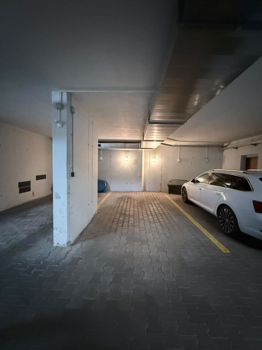 Predaj bytu 2-izbový 64 m², Suchdolské náměstí, Praha, Praha Predaj bytu 2-izbový 64 m², Suchdolské náměstí, Praha, Praha