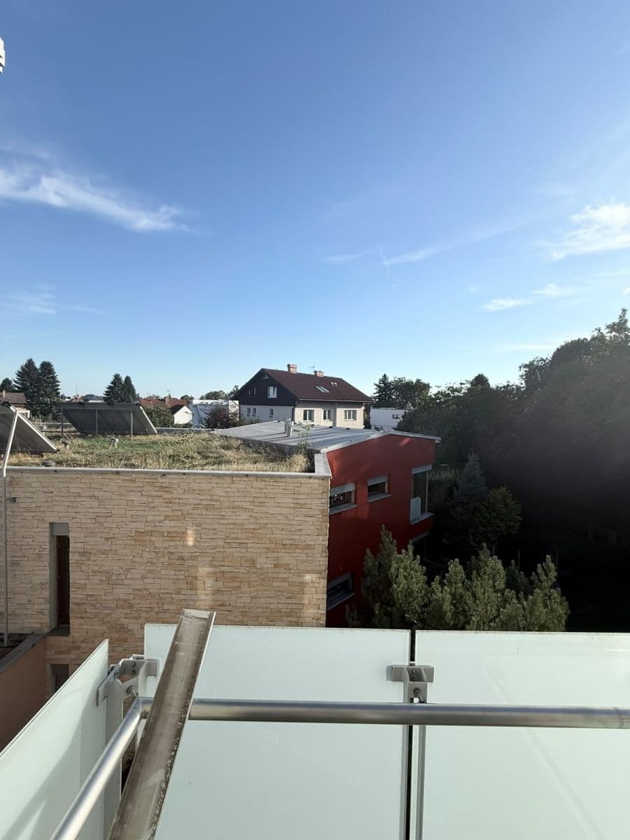 Predaj bytu 2-izbový 64 m², Suchdolské náměstí, Praha, Praha Predaj bytu 2-izbový 64 m², Suchdolské náměstí, Praha, Praha