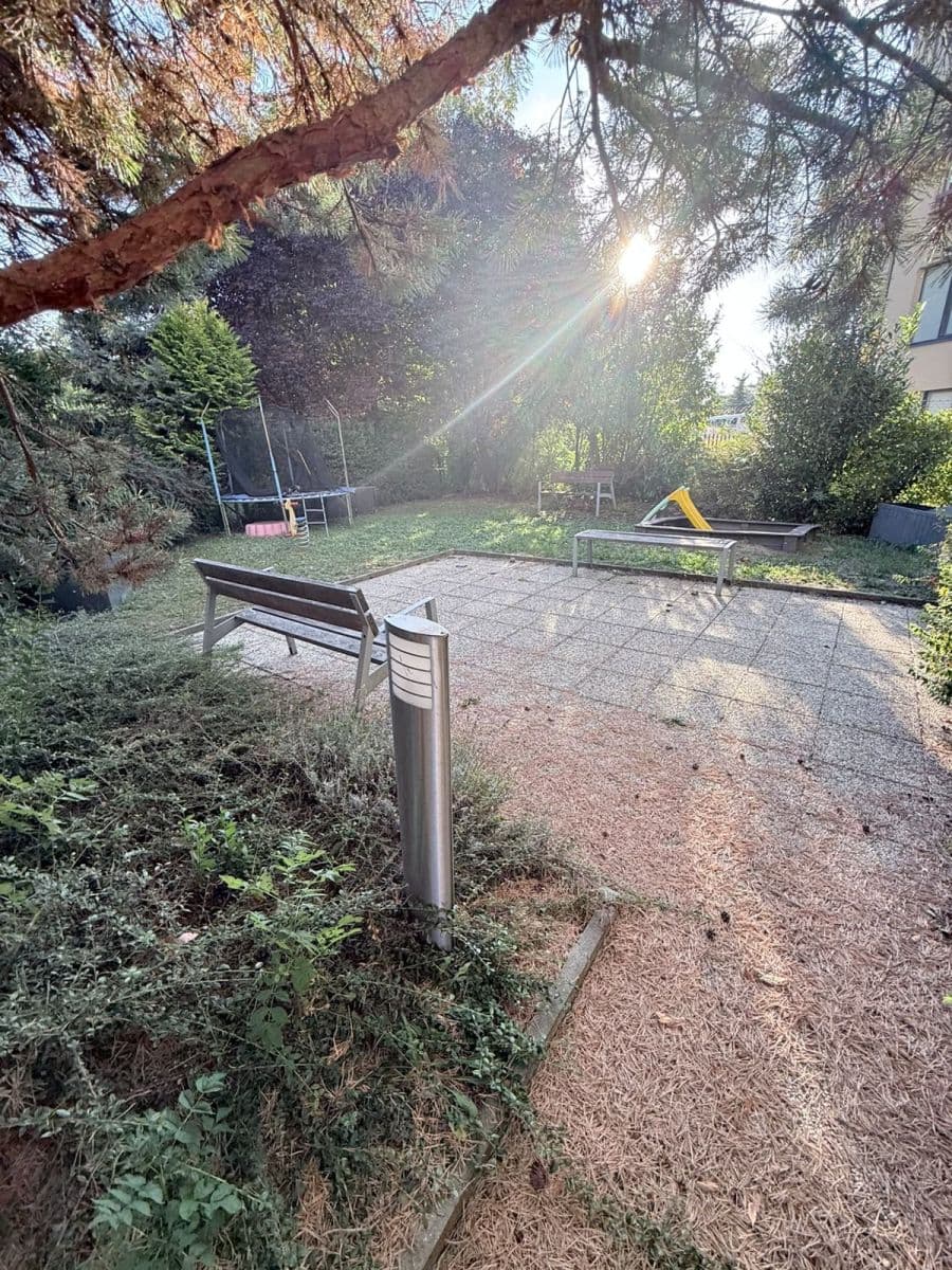 Predaj bytu 2-izbový 64 m², Suchdolské náměstí, Praha, Praha Predaj bytu 2-izbový 64 m², Suchdolské náměstí, Praha, Praha