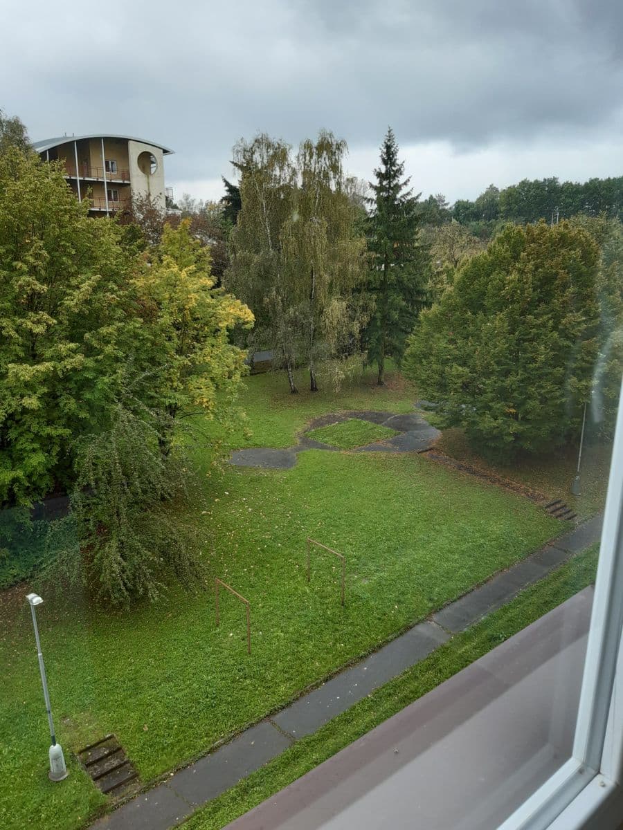 Prenájom bytu 1-izbový 38 m², Slavíkova, Ostrava, Moravskoslezský kraj Prenájom bytu 1-izbový 38 m², Slavíkova, Ostrava, Moravskoslezský kraj
