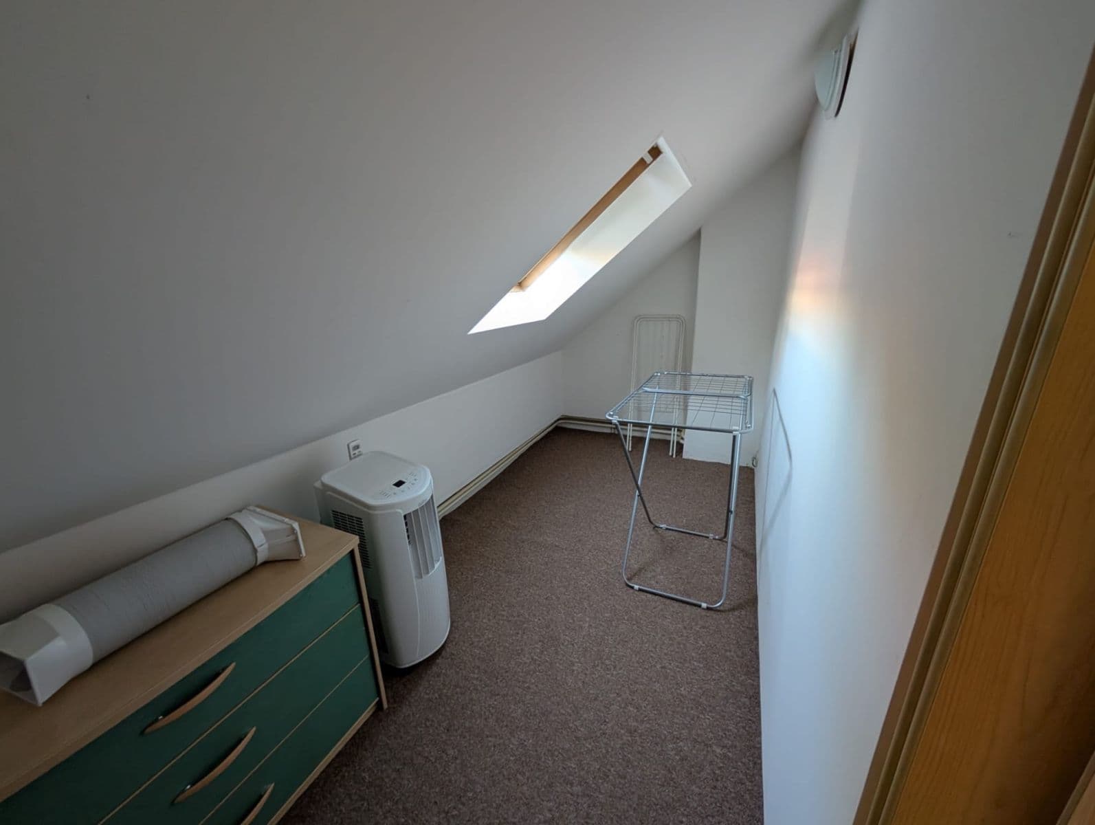 Prenájom bytu 2-izbový 100 m², V Úžlabině, Praha, Praha Prenájom bytu 2-izbový 100 m², V Úžlabině, Praha, Praha