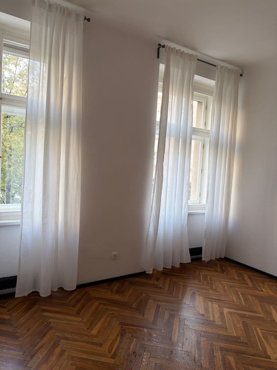 Prenájom bytu 3-izbový 94 m², Bulharská, Praha, Praha Prenájom bytu 3-izbový 94 m², Bulharská, Praha, Praha