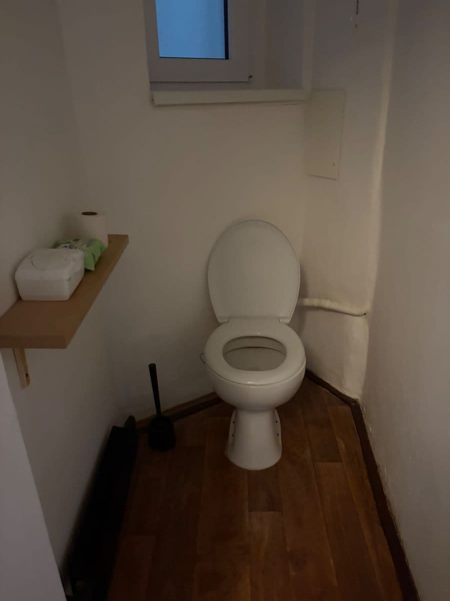 Prenájom bytu 3-izbový 94 m², Bulharská, Praha, Praha Prenájom bytu 3-izbový 94 m², Bulharská, Praha, Praha