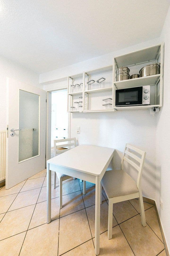 Prenájom bytu 1-izbový 36 m², Helmstr. 10, Erlangen, Bavorsko Prenájom bytu 1-izbový 36 m², Helmstr. 10, Erlangen, Bavorsko