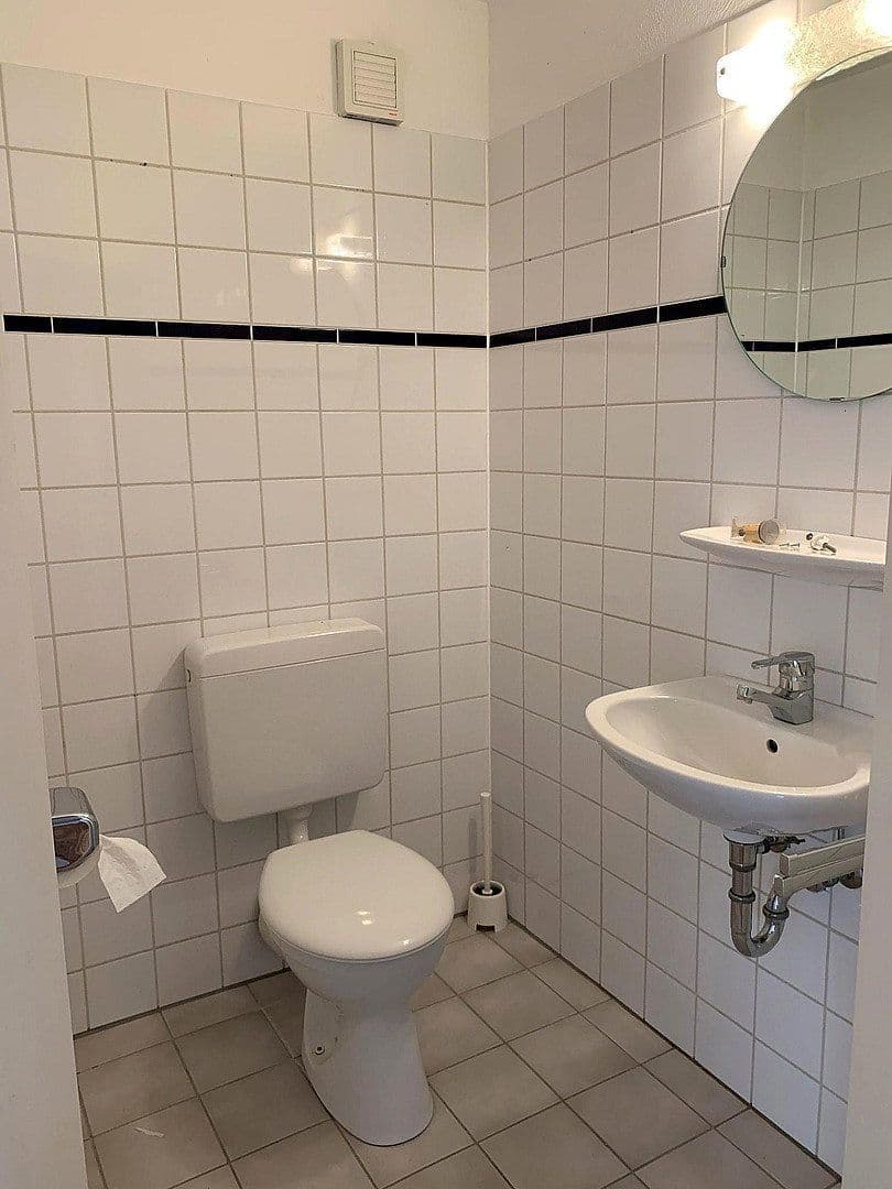Prenájom bytu 3-izbový 100 m², Schloßbergstraße 21, Blieskastel, Sársko Prenájom bytu 3-izbový 100 m², Schloßbergstraße 21, Blieskastel, Sársko