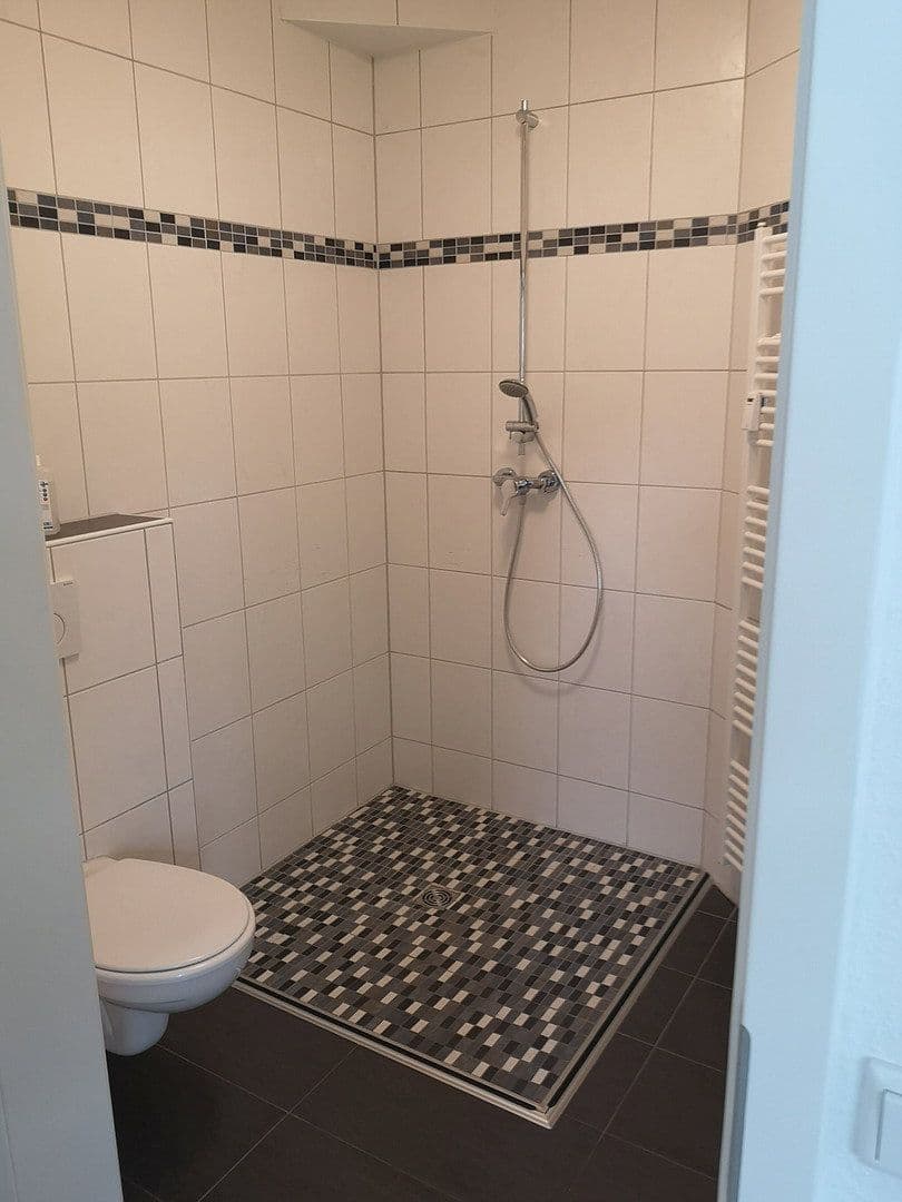 Prenájom bytu 166 m², Angermunder Straße 27, Duisburg-Großenbaum, Severné Porýnie - Westfálsko Prenájom bytu 166 m², Angermunder Straße 27, Duisburg-Großenbaum, Severné Porýnie - Westfálsko