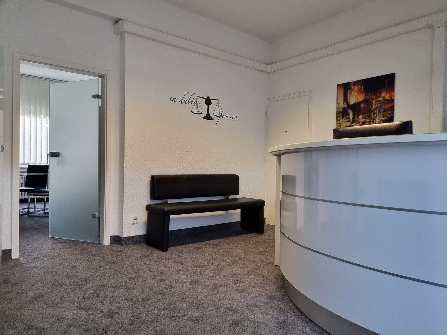 Prenájom kancelárie 107 m², Angermunder Straße 25, Duisburg-Großenbaum, Severné Porýnie - Westfálsko Prenájom kancelárie 107 m², Angermunder Straße 25, Duisburg-Großenbaum, Severné Porýnie - Westfálsko