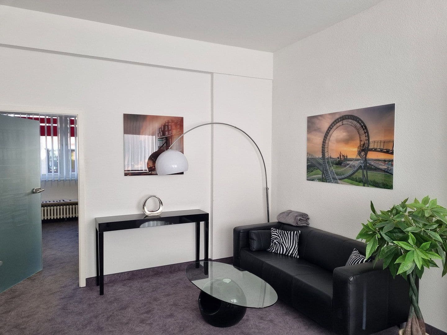 Prenájom kancelárie 107 m², Angermunder Straße 25, Duisburg-Großenbaum, Severné Porýnie - Westfálsko Prenájom kancelárie 107 m², Angermunder Straße 25, Duisburg-Großenbaum, Severné Porýnie - Westfálsko
