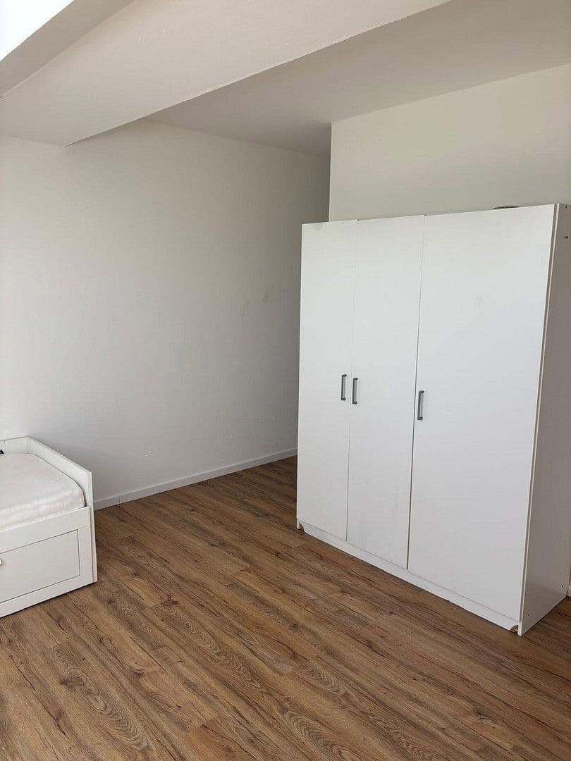 Prenájom bytu 1-izbový 20 m², Mannheim, Bádensko-Wurttembersko Prenájom bytu 1-izbový 20 m², Mannheim, Bádensko-Wurttembersko