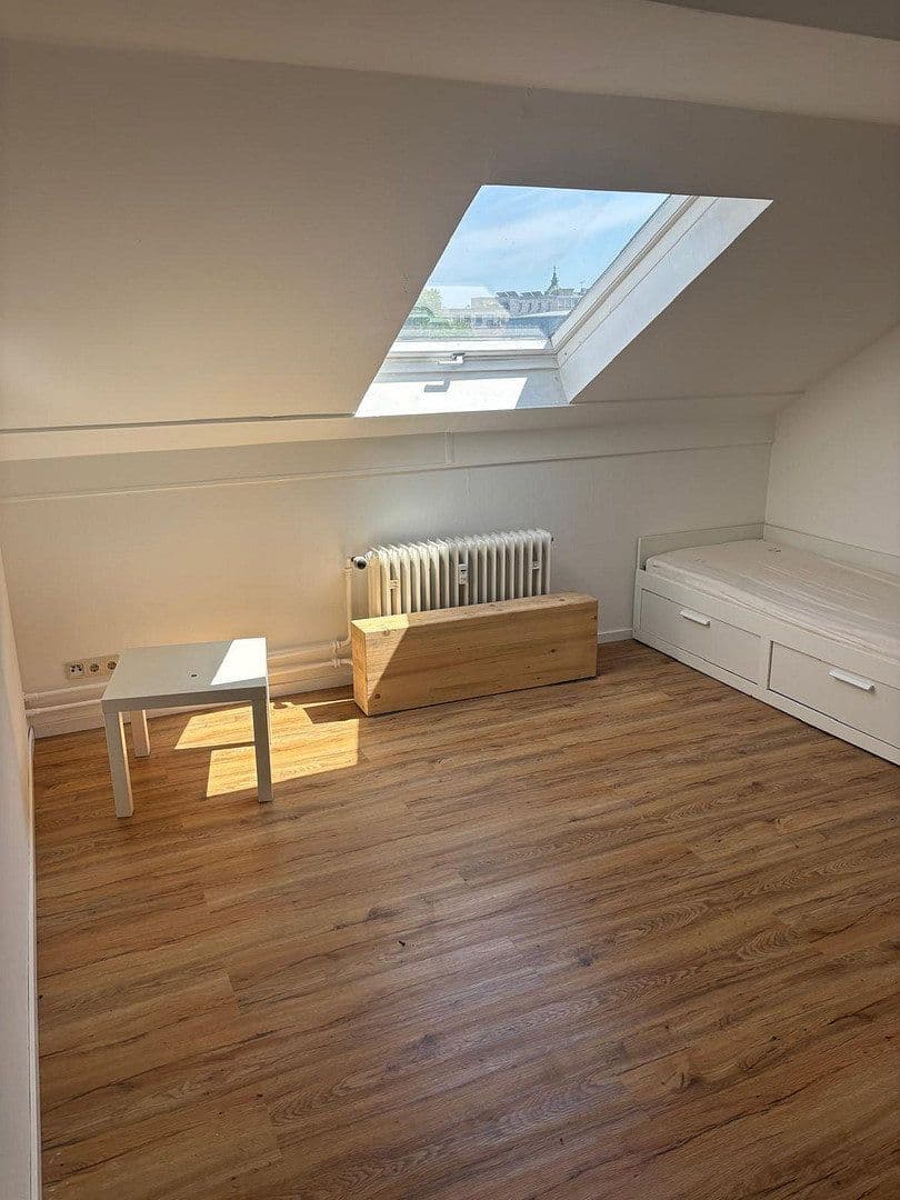 Prenájom bytu 1-izbový 20 m², Mannheim, Bádensko-Wurttembersko Prenájom bytu 1-izbový 20 m², Mannheim, Bádensko-Wurttembersko
