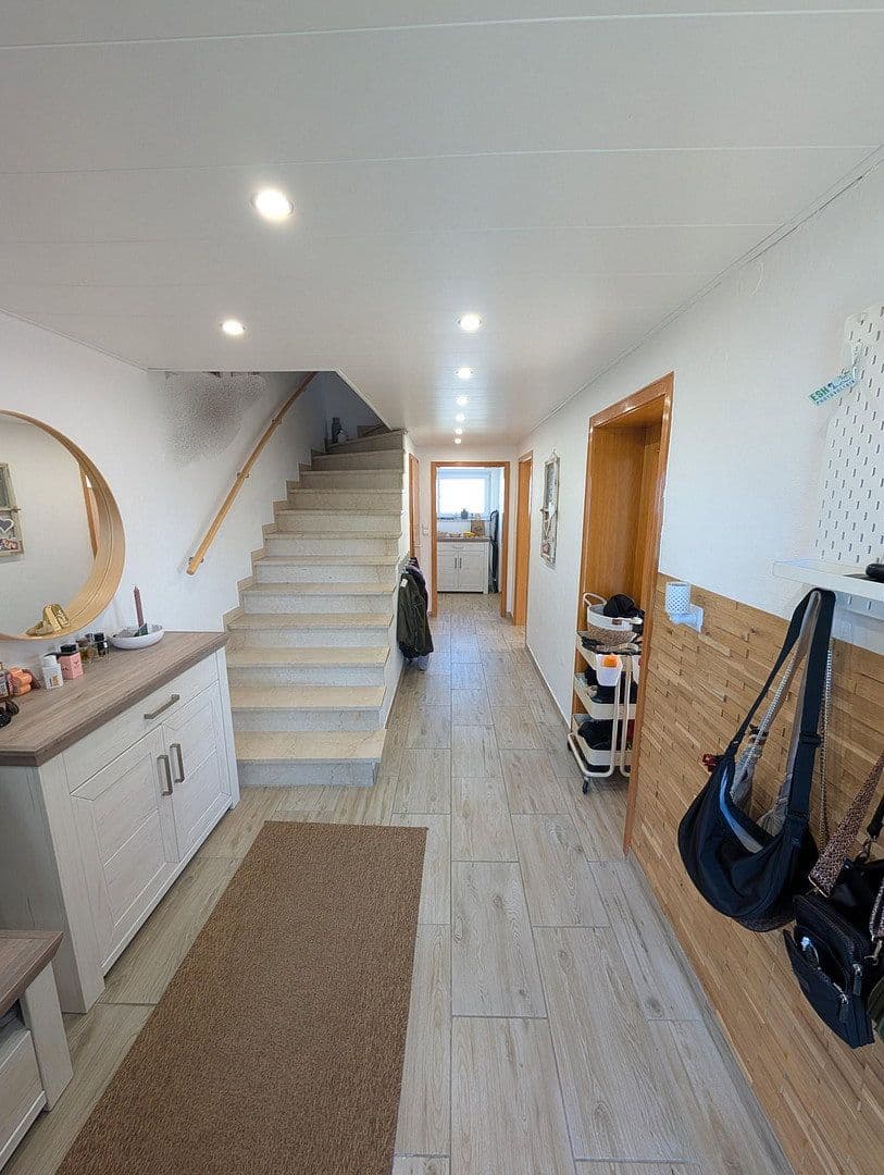 Predaj domu 220 m², pozemok 986 m², Niederwinkling, Bavorsko Predaj domu 220 m², pozemok 986 m², Niederwinkling, Bavorsko