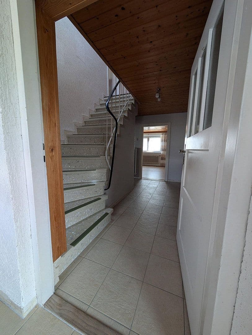 Predaj domu 220 m², pozemok 986 m², Niederwinkling, Bavorsko Predaj domu 220 m², pozemok 986 m², Niederwinkling, Bavorsko
