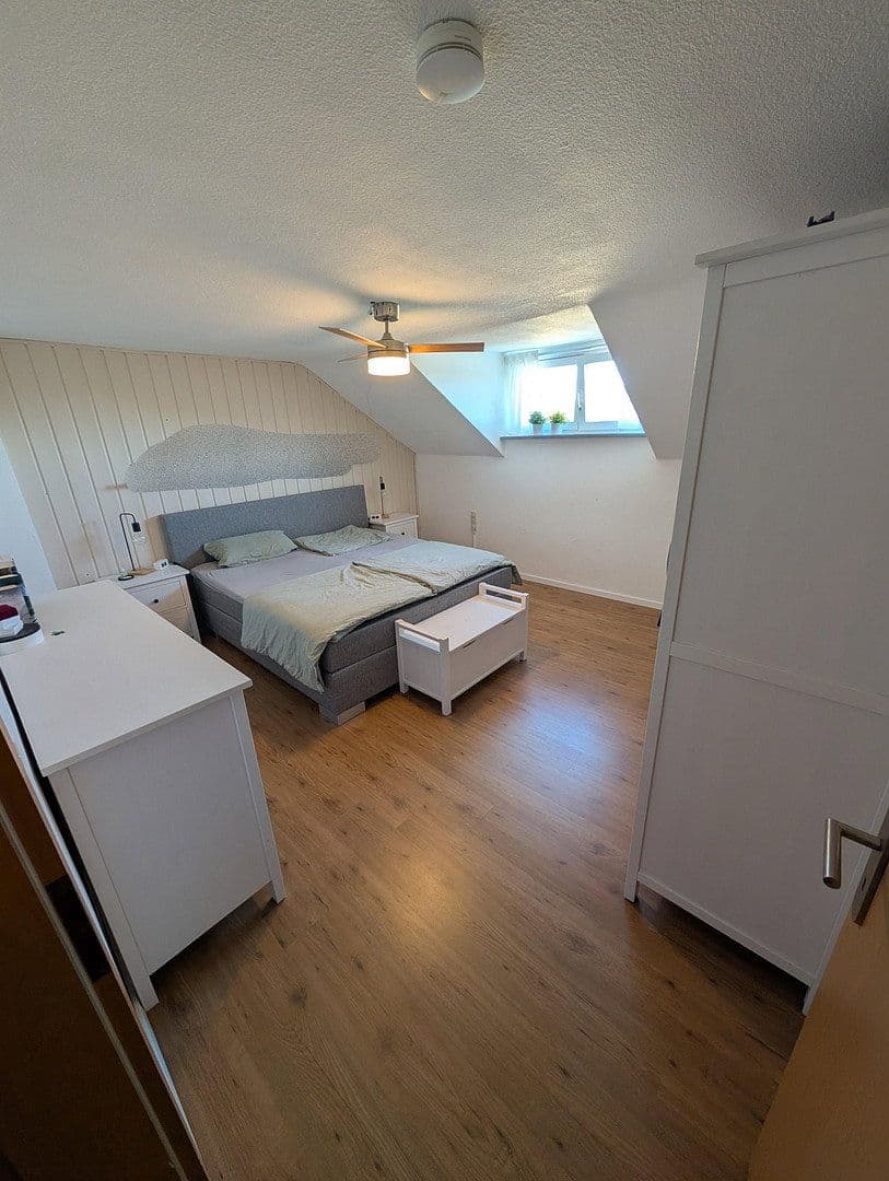 Predaj domu 220 m², pozemok 986 m², Niederwinkling, Bavorsko Predaj domu 220 m², pozemok 986 m², Niederwinkling, Bavorsko