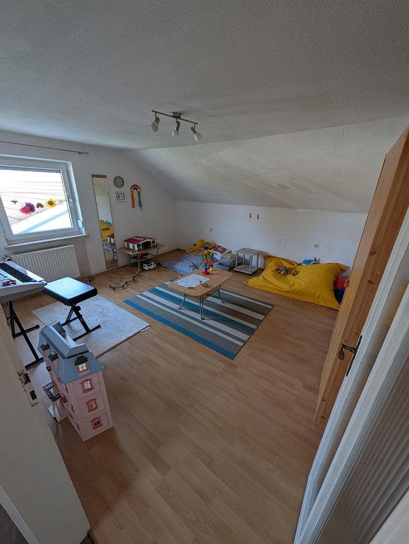 Predaj domu 220 m², pozemok 986 m², Niederwinkling, Bavorsko Predaj domu 220 m², pozemok 986 m², Niederwinkling, Bavorsko