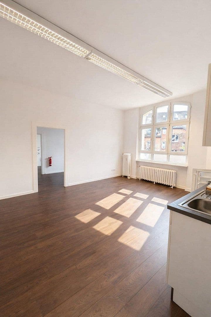 Prenájom kancelárie 105 m², Kirchfeldstraße 149, Düss, Severné Porýnie - Westfálsko Prenájom kancelárie 105 m², Kirchfeldstraße 149, Düss, Severné Porýnie - Westfálsko