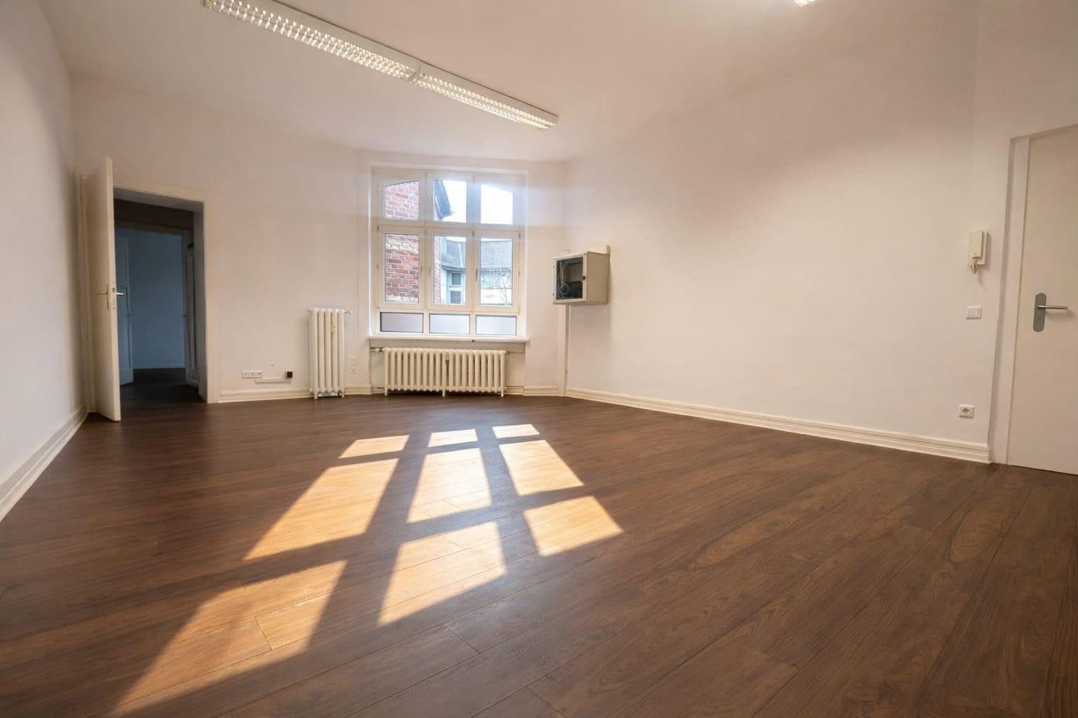 Prenájom kancelárie 105 m², Kirchfeldstraße 149, Düss, Severné Porýnie - Westfálsko Prenájom kancelárie 105 m², Kirchfeldstraße 149, Düss, Severné Porýnie - Westfálsko