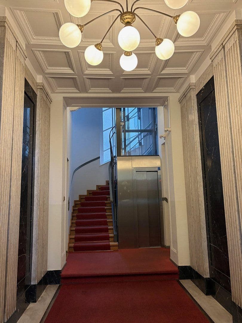 Predaj bytu 1-izbový 40 m², Güntzelstr.66, Berlin, Berlín Predaj bytu 1-izbový 40 m², Güntzelstr.66, Berlin, Berlín