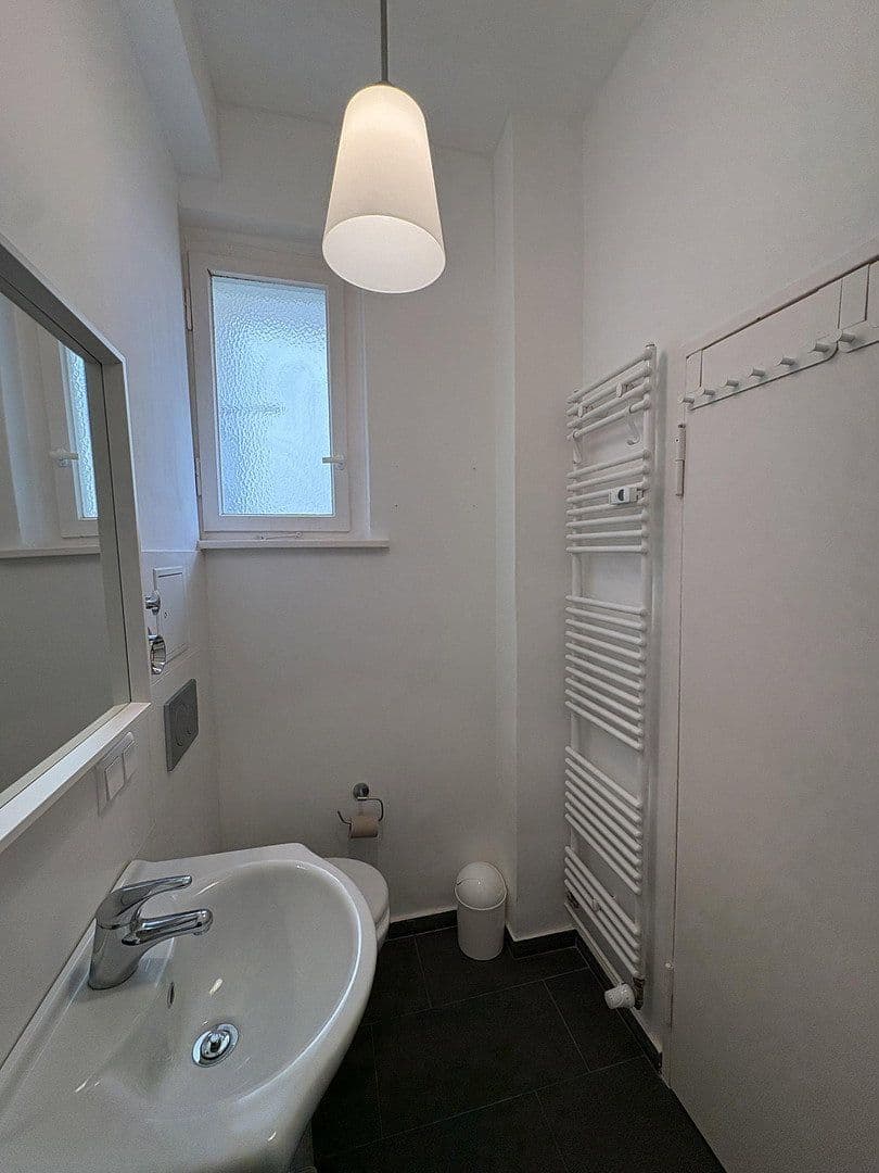 Predaj bytu 1-izbový 40 m², Güntzelstr.66, Berlin, Berlín Predaj bytu 1-izbový 40 m², Güntzelstr.66, Berlin, Berlín
